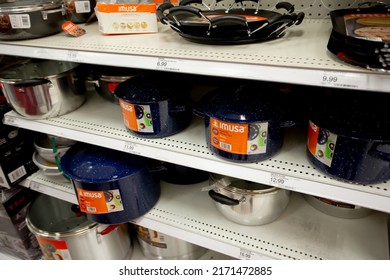 Los Angeles, California, United States - 05-20-2022: A View Of Several Shelves Dedicated To Imusa Cookware, On Display At A Local Department Store.