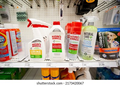 Los Angeles, California, United States - 05-20-2022: A View Of Several Pet Stain And Odor Remover Products, On Display At A Local Department Store.