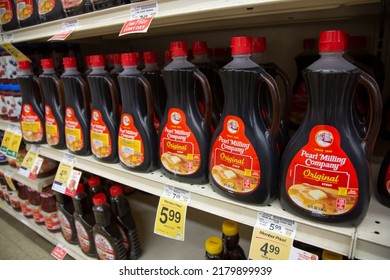 Los Angeles, California, United States - 05-20-2022: A View Of Several Containers Of Pearl Milling Company Syrup, On Display At A Local Grocery Store.