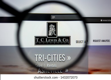 Los Angeles, California, USA - 12 June 2019: Illustrative Editorial Of TC Lewis CO Website Homepage. TC Lewis CO Logo Visible On Display Screen.