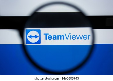 Los Angeles, California, USA - 21 Jule 2019: Illustrative Editorial Of TEAMVIEWER.COM Website Homepage. TEAM VIEWER Logo Visible On Display Screen.