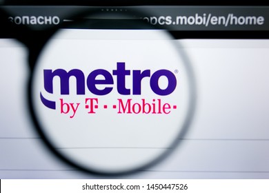 Los Angeles, California, USA - 25 June 2019: Illustrative Editorial Of Metro By T Mobile Website Homepage. Metro By T Mobile Logo Visible On Display Screen.