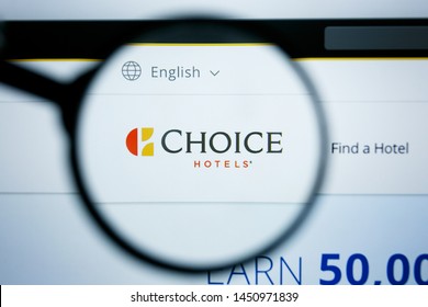 Los Angeles, California, USA - 25 June 2019: Illustrative Editorial Of Choice Hotels Website Homepage. Choice Hotels Logo Visible On Display Screen.