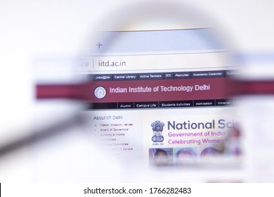 Los Angeles, California, USA - 26 March 2020: Indian Institute Of Technology Delhi IITD Website Homepage Logo Visible On Display Close-up, Illustrative Editorial.