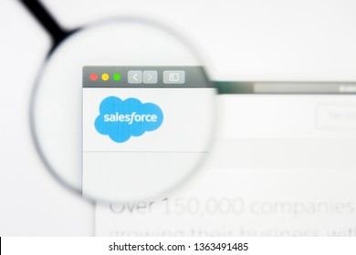 Los Angeles, California, USA - 8 April 2019: Illustrative Editorial of Salesforce.com website homepage. Salesforce.com logo visible on display screen.