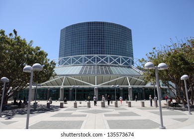 LOS ANGELES, CALIFORNIA, USA - APRIL 16, :The Convention Center In Downtown Los Angeles On April 16, 2013.  The Annex Designed By Architect James Ingo Freed Makes The Total Space 720,000 Sq Ft