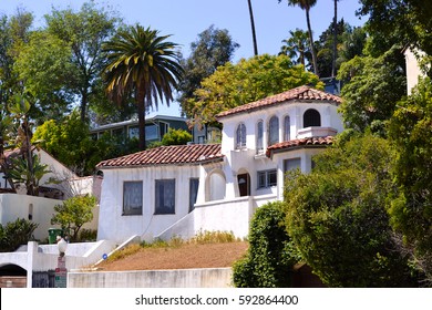 LOS ANGELES, CALIFORNIA, USA - APRIL, 7, 2015: California Dream House surrounded by palms in Los Angeles. - Shutterstock ID 592864400