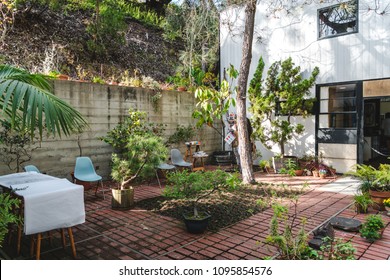 Los Angeles, California / USA - March 2018: The Eames Foundation In Pacific Palisades Is The Original Case Study House And Residence Of Architects & Designers Charles And Ray Eames.