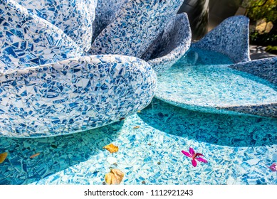 Los Angeles, California / USA - March 4 2018: A Large Fountain Made Out Of Blue Delft Porcelain Is Frank Gehry's Tribute To Lillian Disney In The Blue Ribbon Garden At The Walt Disney Concert Hall. 