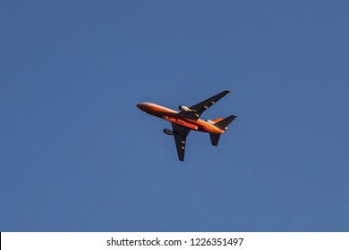 Los Angeles, California, USA - November 9, 2018:  DC-10 Fire Fighting Plane Returning To Base After Dropping Flame Retardant On Woolsey Fire Near Malibu.  