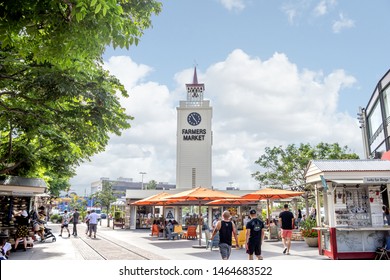 Los Angeles, California/United States - 06/11/2019: People Enjoy The Sights Of The Original Farmers Market