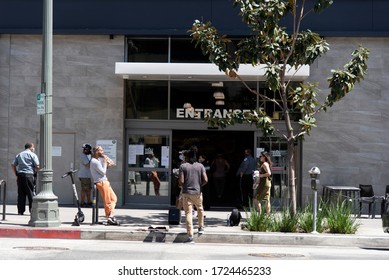 Los Angeles, CA/USA - April 29, 2020: Shoppers In Face Masks In Waiting To Enter Whole Foods During COVID-19 Quarantine
