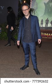 LOS ANGELES - DEC 11:  Jake Kasdan arrives for the 'Jumanji: Welcome To The Jungle' Los Angeles Premiere on December 11, 2017 in Hollywood, CA                