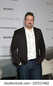 LOS ANGELES - DEC 14:  Joey Fatone At The 