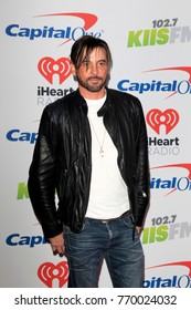 LOS ANGELES - DEC 2:  Skeet Ulrich At The Jingle Ball 2017 At The Forum On December 2, 2017 In Inglewood, CA