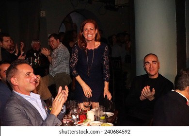 LOS ANGELES - DEC11: Elisa Donovan  At Scott Nevins Presents SPARKLE: An All-Star Holiday Concert To Benefit The Actors Fund At Rockwell Table & Stage On December 11, 2014 In Los Angeles, California