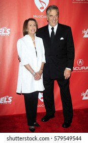 LOS ANGELES - FEB 10:  Nancy Pelosi, Paul Pelosi at the Musicares Person of the Year honoring Tom Petty at Los Angeles Convention Center on February 10, 2017 in Los Angeles, CA