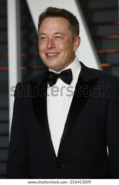 LOS ANGELES - FEB 22:  Elon\
Musk at the Vanity Fair Oscar Party 2015 at the Wallis Annenberg\
Center for the Performing Arts on February 22, 2015 in Beverly\
Hills, CA