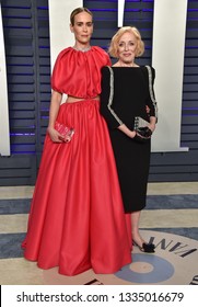 LOS ANGELES - FEB 24:  Sarah Paulson and Holland Taylor arrives for the Vanity Fair Oscar Party on February 24, 2019 in Beverly Hills, CA                