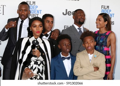 LOS ANGELES - FEB 25:  Moonlight Cast At The 32nd Annual Film Independent Spirit Awards At Beach On February 25, 2017 In Santa Monica, CA