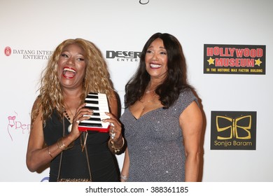 LOS ANGELES - FEB 28:  Anita Pointer, Bonnie Pointer At The Style Hollywood Viewing Party 2016 At The Hollywood Museum On February 28, 2016 In Los Angeles, CA