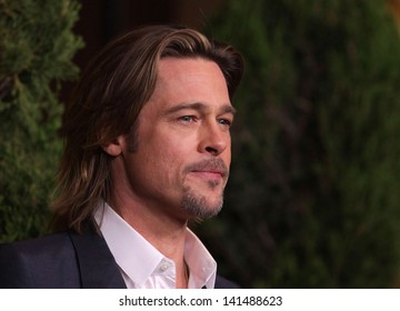 LOS ANGELES - FEB 6:  BRAD PITT arrives to the 2012 Academy Awards Nominee Luncheon  on Feb 6, 2012 in Beverly Hills, CA