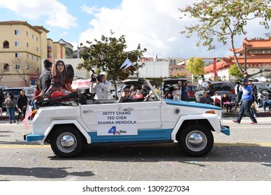 LOS ANGELES - FEBRUARY 9, 2019: Hetty Chang A Local TV News Personality Rides In The Los Angeles Chinese New Year Parade.