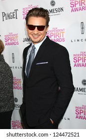 LOS ANGELES - JAN 12:  Jeremy Renner Arrives At The 2013 Film Inependent Nominees Brunch At BOA Steakhouse On January 12, 2013 In West Hollywood, CA