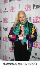 LOS ANGELES - JAN 12:  Sally Kirkland Arrives At The 2013 Film Inependent Nominees Brunch At BOA Steakhouse On January 12, 2013 In West Hollywood, CA