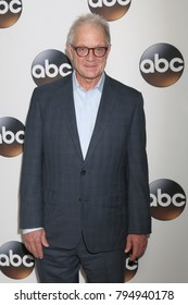 LOS ANGELES - JAN 15:  Jeff Perry At The 2018 NAACP Image Awards At Convention Center On January 15, 2018 In Pasadena, CA