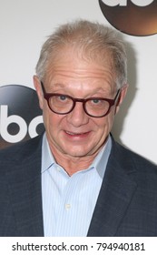 LOS ANGELES - JAN 15:  Jeff Perry At The 2018 NAACP Image Awards At Convention Center On January 15, 2018 In Pasadena, CA