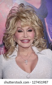 LOS ANGELES - JAN 19:  DOLLY PARTON arriving to "Joyful Noise" Los Angeles Premeire  on January 19, 2012 in Hollywood, CA