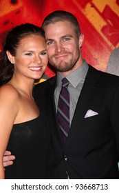 Stephen Amell Kepek Stockfotok Es Vektorkepek Shutterstock