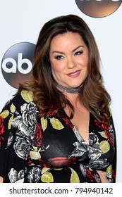 LOS ANGELES - JAN 8:  Katy Mixon At The ABC TCA Winter 2018 Party At Langham Huntington Hotel On January 8, 2018 In Pasadena, CA