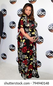 LOS ANGELES - JAN 8:  Katy Mixon At The ABC TCA Winter 2018 Party At Langham Huntington Hotel On January 8, 2018 In Pasadena, CA