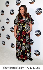 LOS ANGELES - JAN 8:  Katy Mixon At The ABC TCA Winter 2018 Party At Langham Huntington Hotel On January 8, 2018 In Pasadena, CA