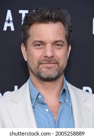 LOS ANGELES - JUL 08: Joshua Jackson  Arrives For The ‘Dr. Death’ Hollywood Premiere On July 08, 2021 In Hollywood, CA