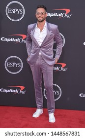 LOS ANGELES - JUL 10:  Zachary Levi Arrives To ESPY Awards 2019  On July 10, 2019 In Hollywood, CA