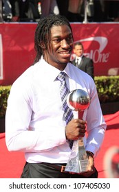 LOS ANGELES - JUL 11:  Robert Griffin III Arrives At The 2012 ESPY Awards At Nokia Theater At LA Live On July 11, 2012 In Los Angeles, CA