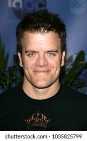 LOS ANGELES - JUL 13:  Kevin Weisman At The ABC Summer Press Tour Party 2004  On July 13, 2004 In Century City, CA.                