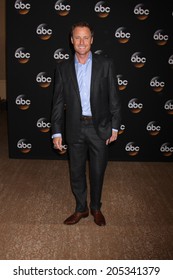 LOS ANGELES - JUL 15:  Chris Harrison At The ABC July 2014 TCA At Beverly Hilton On July 15, 2014 In Beverly Hills, CA