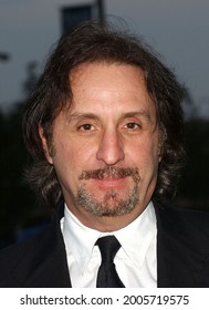 LOS ANGELES - JUL 18: Ron Silver Arrives To  The 2003 TCA Summer Press Tour - FOX Party On July 18, 2003 In West Hollywood, CA