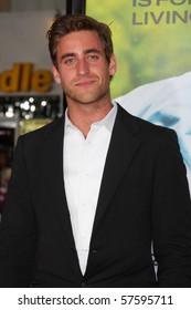 LOS ANGELES - JUL 20:  Oliver Jackson Cohen Arrives At The 