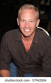 LOS ANGELES - JUL 24:  Ian Ziering At The Hollywood Show  At Mariott Hotel On July24, 2010 In Burbank, CA ....