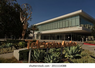 Los Angeles - July 16, 2021: 
Television Academy Building With Emmy Awards Statue