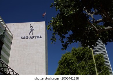 Los Angeles - July 3, 2021: 
SAG AFTRA Building On The Miracle Mile Day Exterior