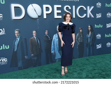 LOS ANGELES - JUN 14: Kaitlyn Dever Arrives For HuluÕs ÔDopesickÕ FYC On June 14, 2022 In Hollywood, CA