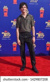 LOS ANGELES - JUN 15:  Ross Lynch Arrives For The MTV Movie & TV Awards 2019 On June 15, 2019 In Santa Monica, CA