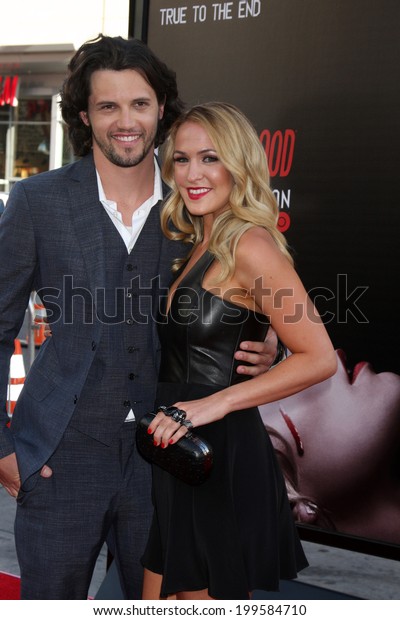 Is nathan parsons girlfriend