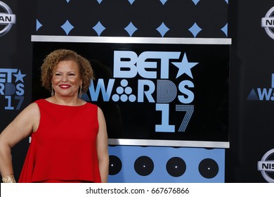 LOS ANGELES - JUN 25:  Debra L Lee At The BET Awards 2017 At The Microsoft Theater On June 25, 2017 In Los Angeles, CA